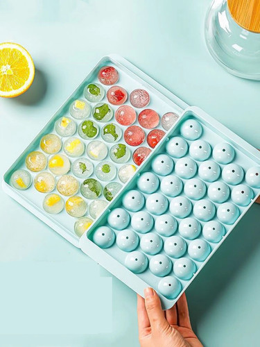 Ice cube tray with - lid, 33
